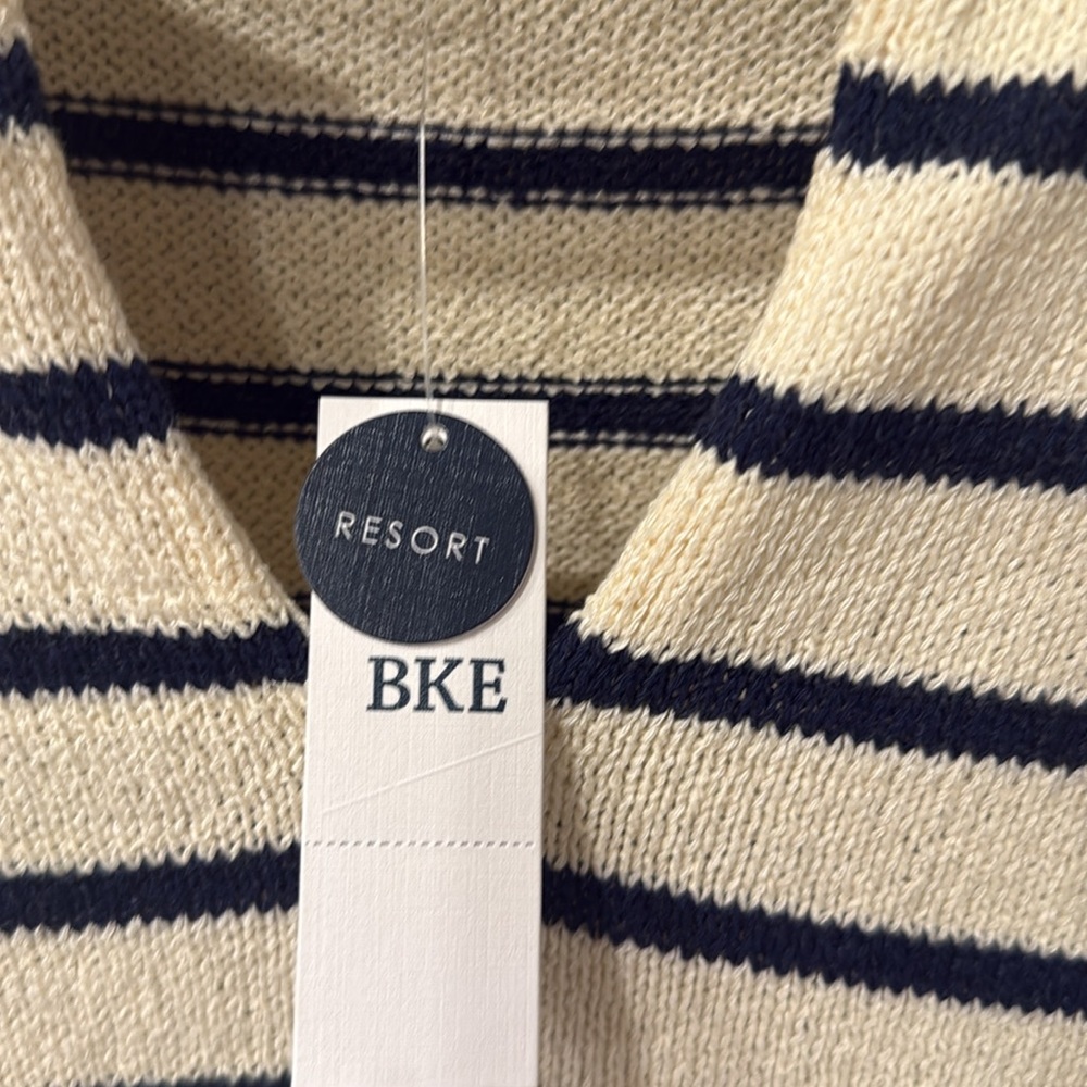 BKE short Sleeve Top - Picture 3 of 4
